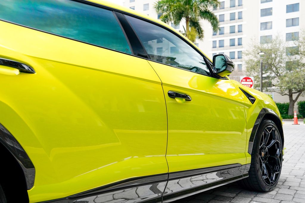 2023 Lamborghini Urus Performante AWD - 22986544 - 28