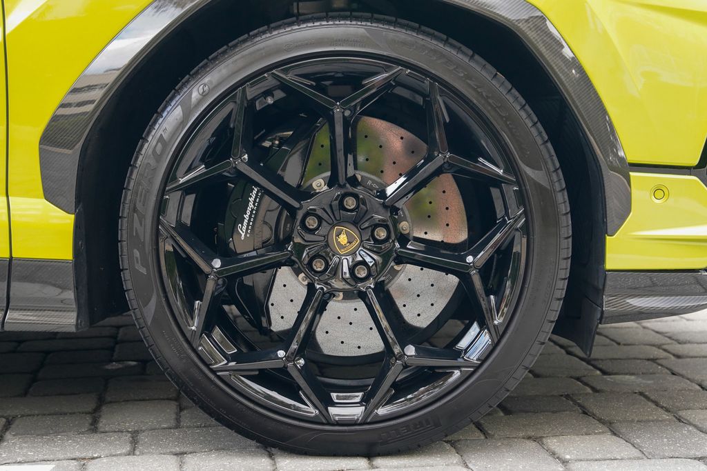 2023 Lamborghini Urus Performante AWD - 22986544 - 34