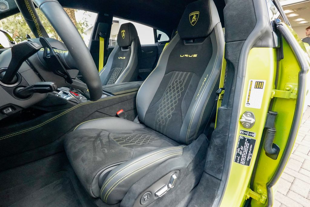 2023 Lamborghini Urus Performante AWD - 22986544 - 60