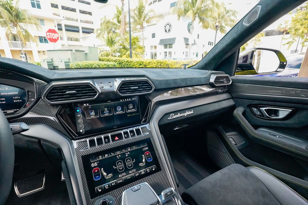 2023 Lamborghini Urus Performante AWD - 22986544 - 66