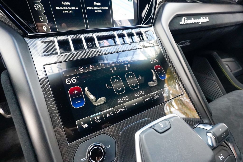 2023 Lamborghini Urus Performante AWD - 22986544 - 73