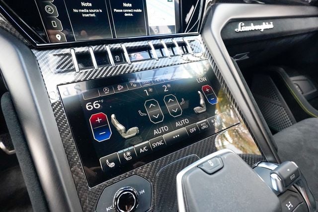 2023 Lamborghini Urus Performante AWD - 22986544 - 73