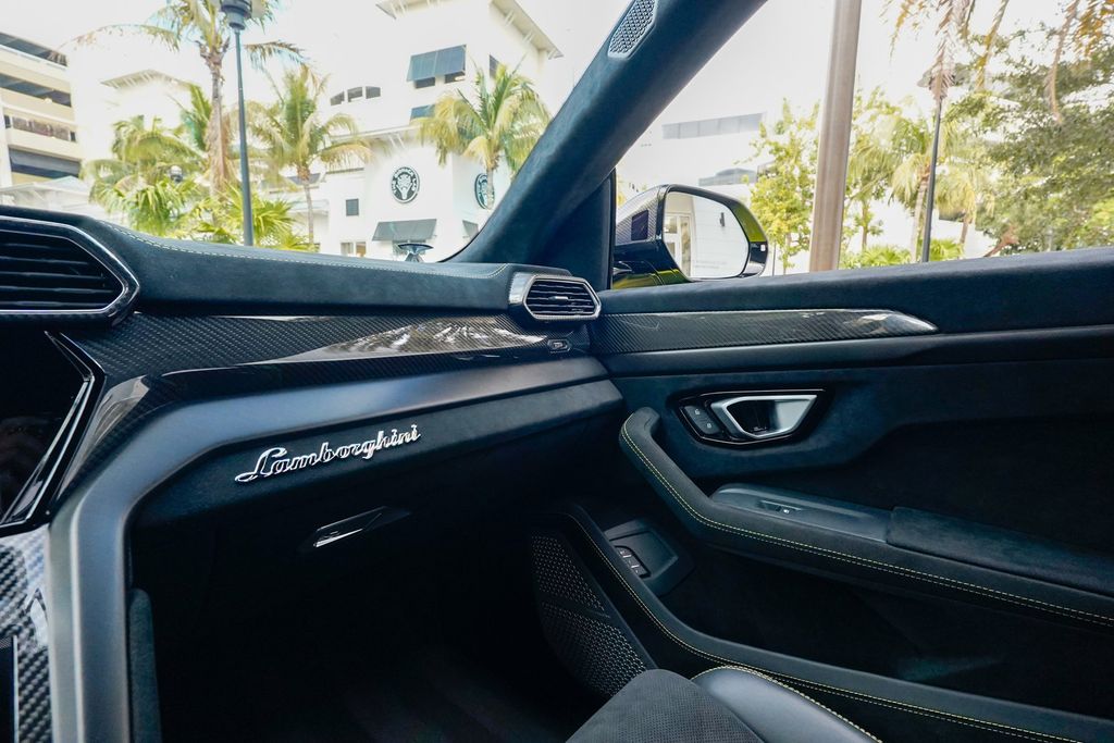 2023 Lamborghini Urus Performante AWD - 22986544 - 75