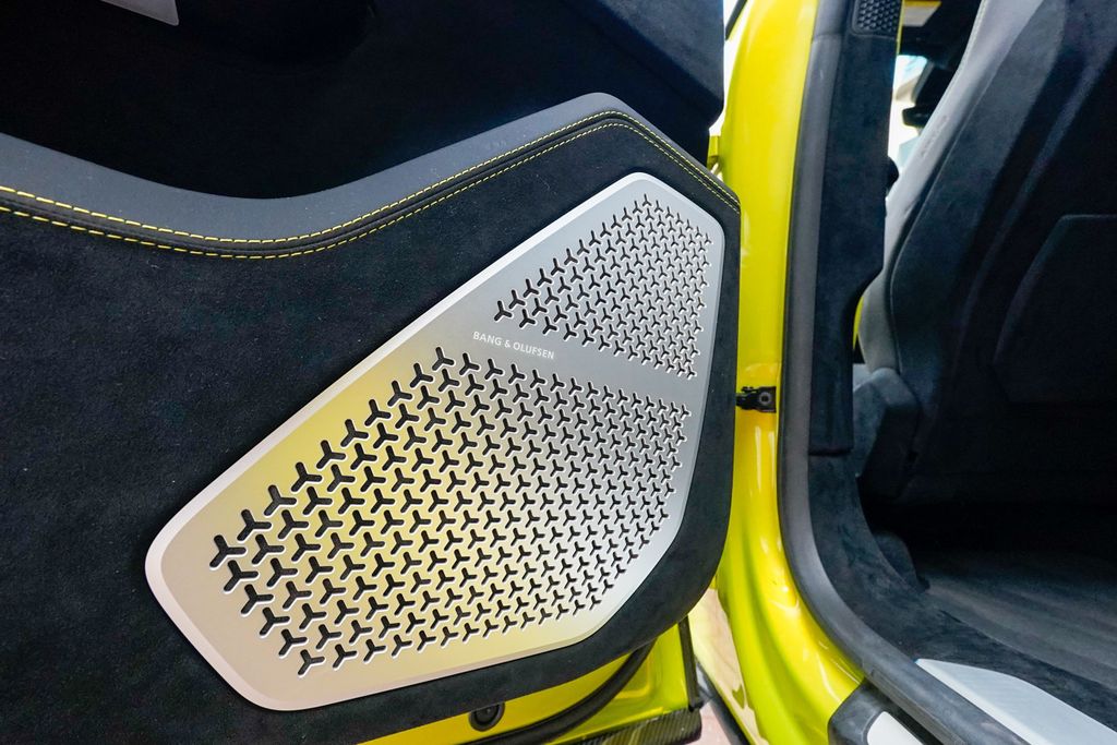 2023 Lamborghini Urus Performante AWD - 22986544 - 77