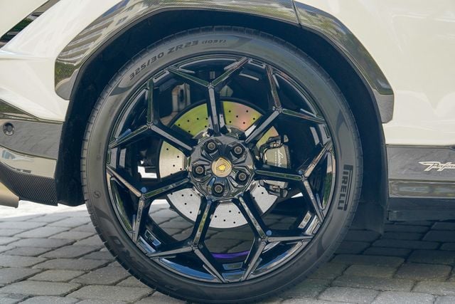 2023 Lamborghini Urus Performante AWD - 22993251 - 31