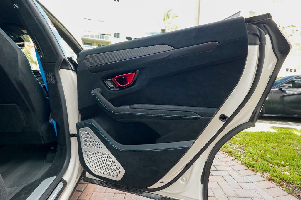 2023 Lamborghini Urus Performante AWD - 22993251 - 93