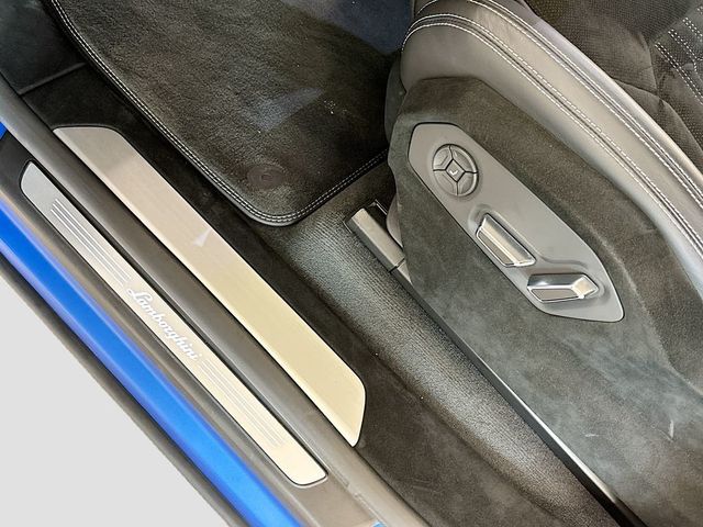 2023 Lamborghini Urus Performante AWD - 23006049 - 28