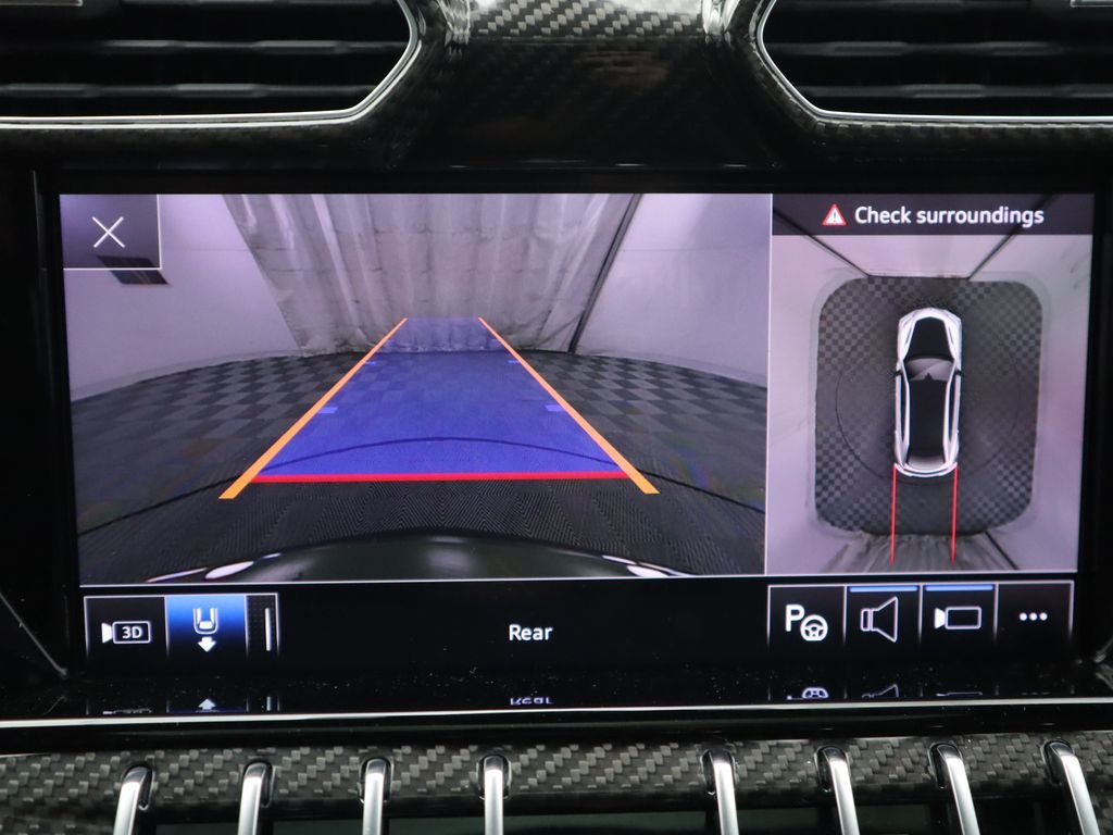 2023 Lamborghini Urus Performante photo 16