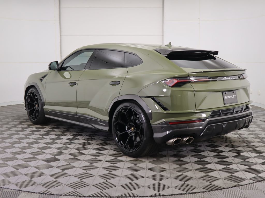 2023 Lamborghini Urus Performante photo 7