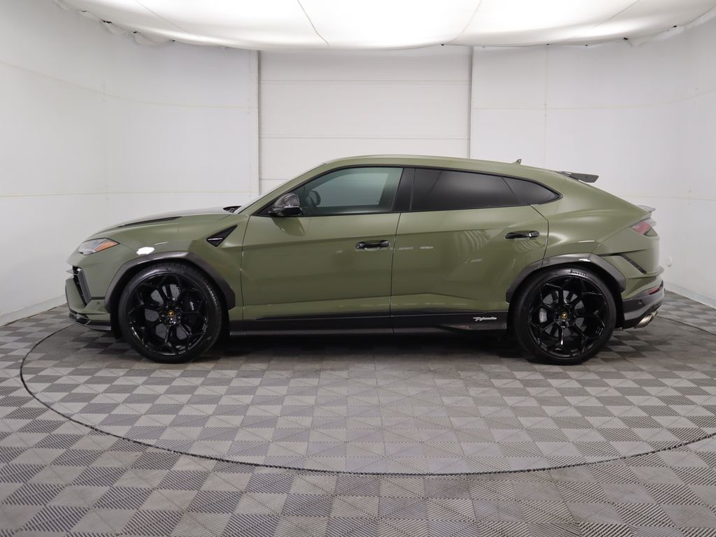 2023 Lamborghini Urus Performante photo 8