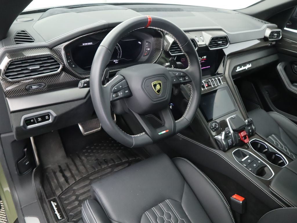2023 Lamborghini Urus Performante photo 9
