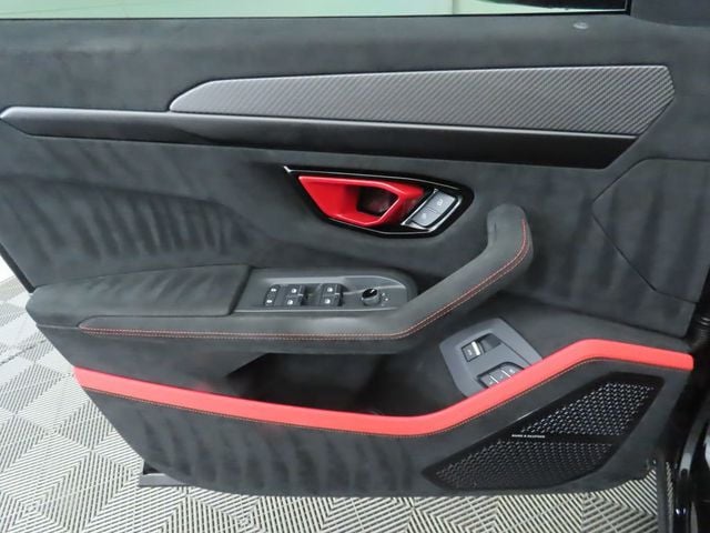 2023 Lamborghini Urus Performante AWD - 22928640 - 24