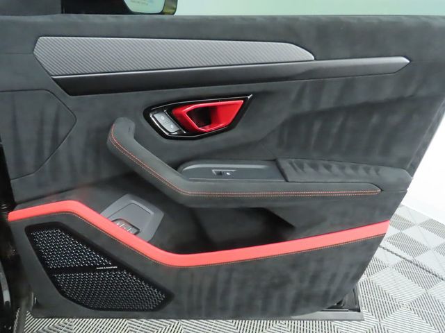 2023 Lamborghini Urus Performante AWD - 22928640 - 25