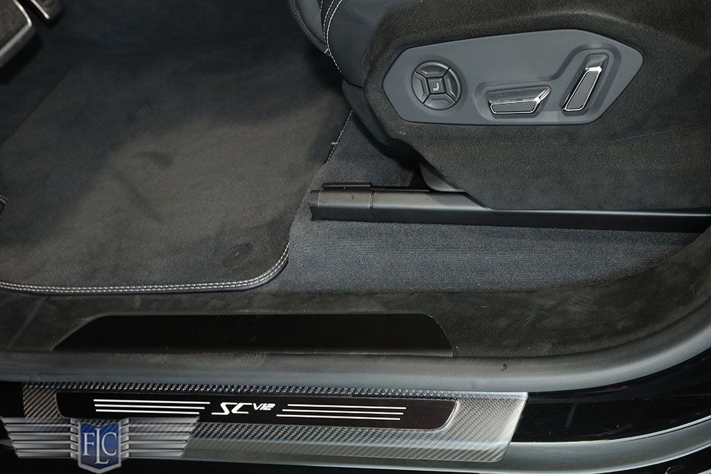 2023 Lamborghini Urus Performante AWD Essenza SCV12 - 22954782 - 17