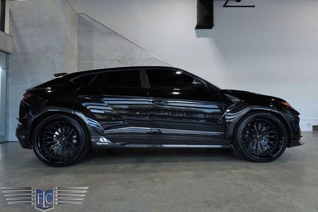 2023 Lamborghini Urus Performante AWD Essenza SCV12 - 22954782 - 2