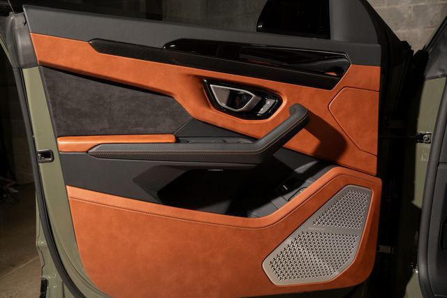 2023 Lamborghini Urus S AWD - 23100351 - 32