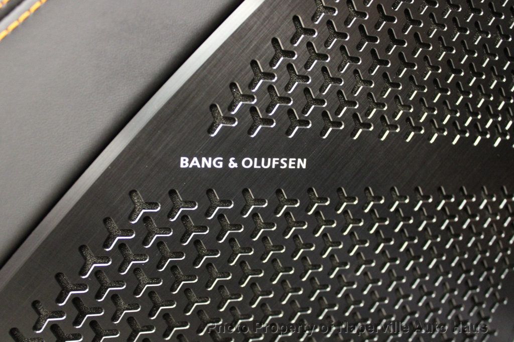 2023 LAMBORGHINI URUS - Image 73