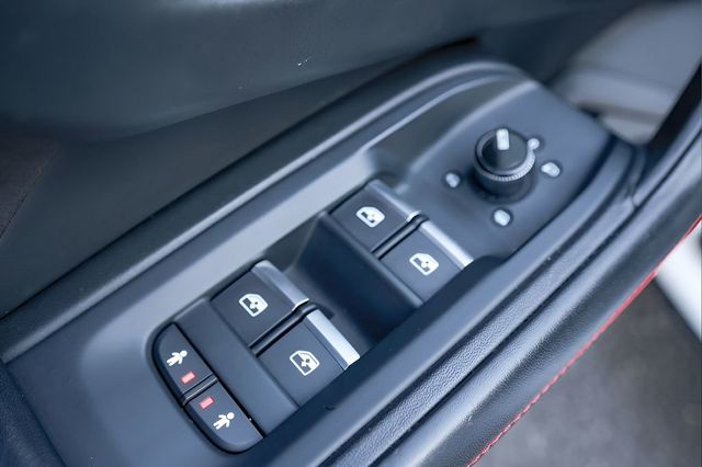 2023 Lamborghini Urus S AWD - 23006979 - 37