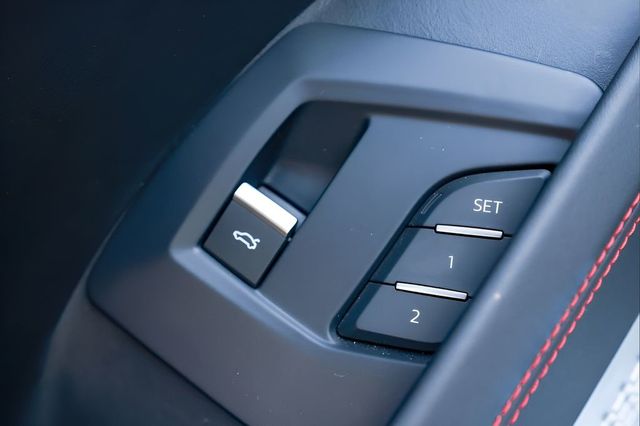2023 Lamborghini Urus S AWD - 23006979 - 38