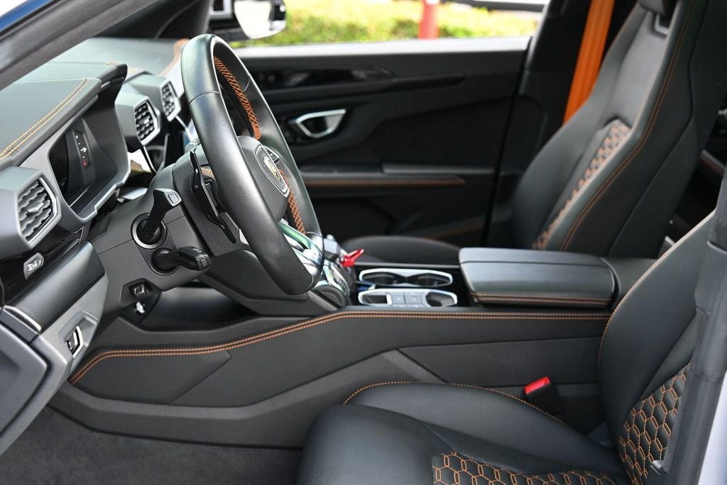 2023 Lamborghini Urus S AWD - 22962906 - 23