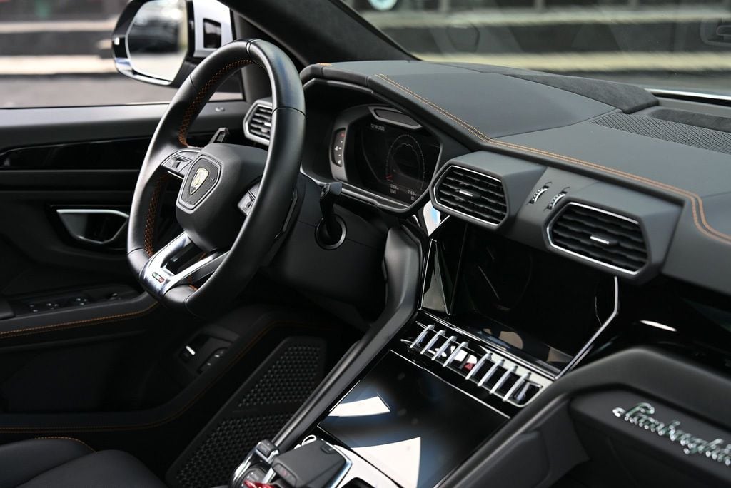 2023 Lamborghini Urus S AWD - 22962906 - 42