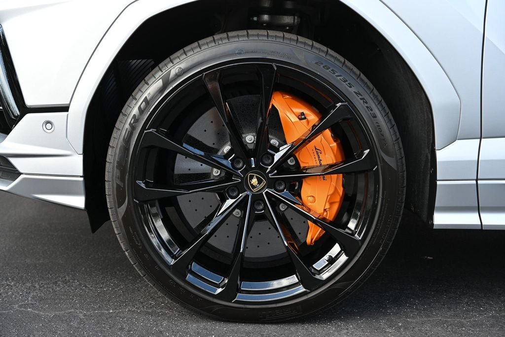 2023 Lamborghini Urus S AWD - 22962906 - 8
