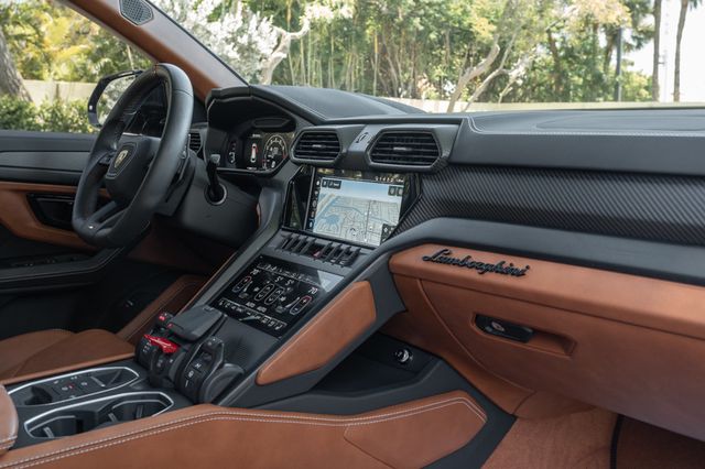 2023 Lamborghini Urus S AWD - 22411788 - 27