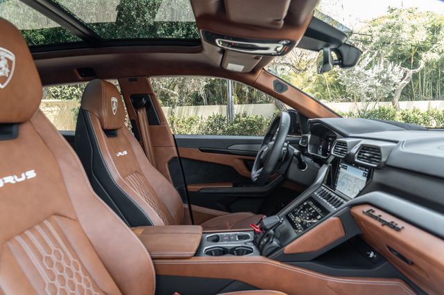 2023 Lamborghini Urus S AWD - 22411788 - 28