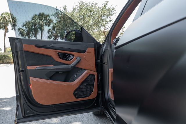 2023 Lamborghini Urus S AWD - 22411788 - 30