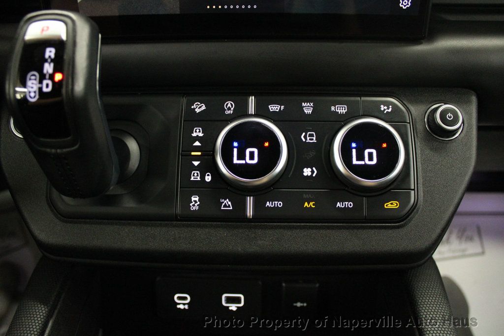 2023 Land Rover Defender 110 Carpathian Edition photo 25