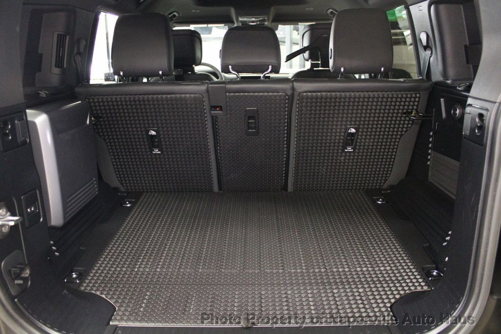 2023 Land Rover Defender 110 Carpathian Edition photo 33