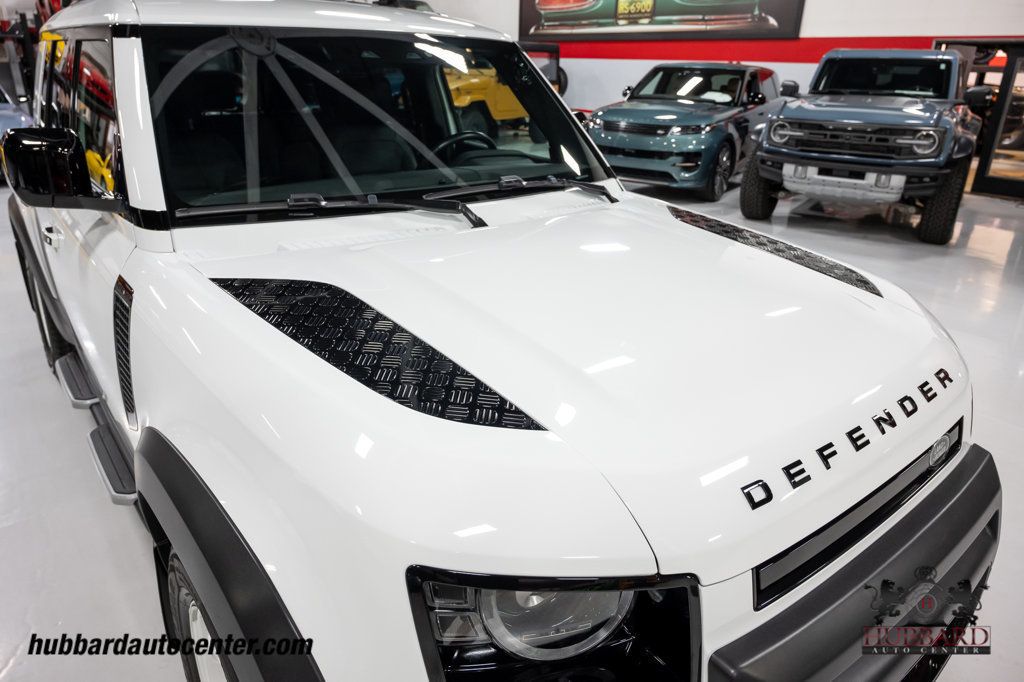 2023 Land Rover Defender 110 S AWD - 23008360 - 32