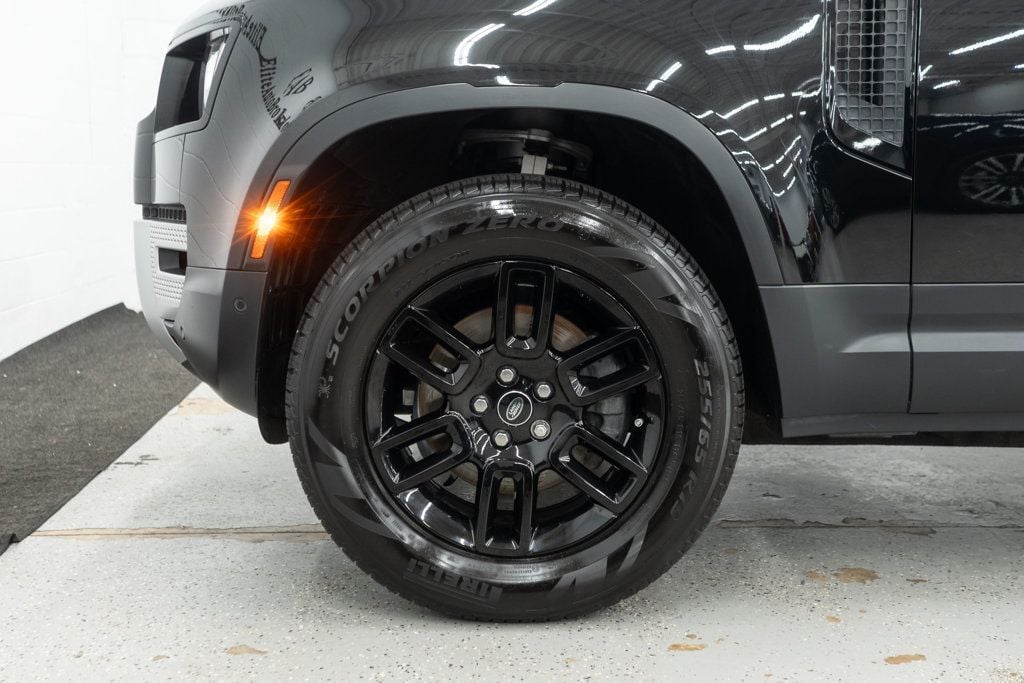 2023 Land Rover Defender 110 S photo 36