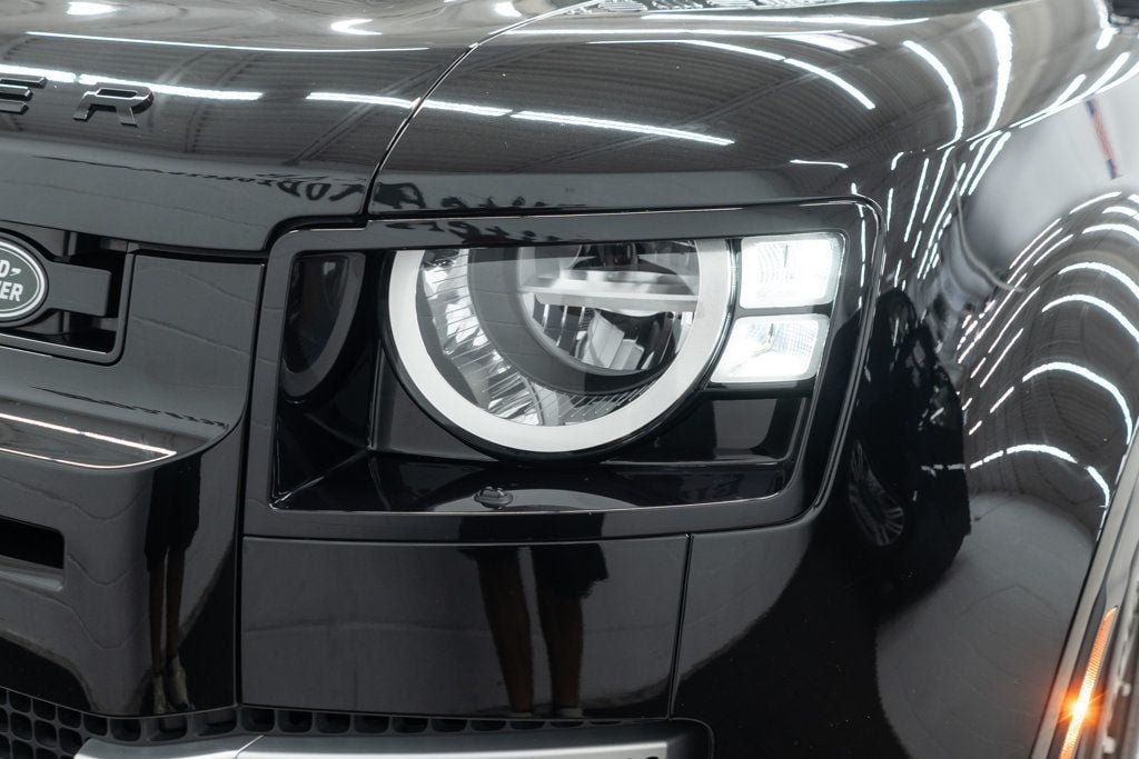 2023 Land Rover Defender 110 S photo 45