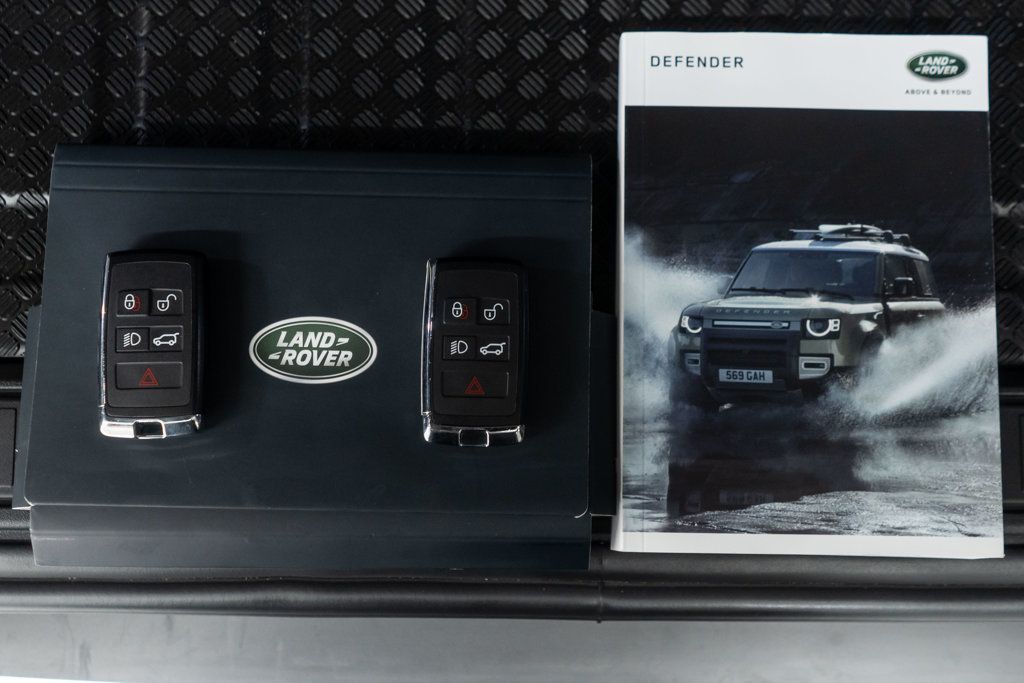 2023 Land Rover Defender 110 S photo 51