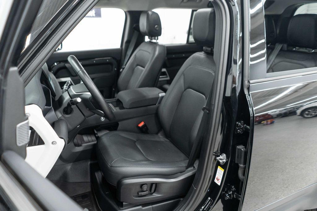 2023 Land Rover Defender 110 S photo 8