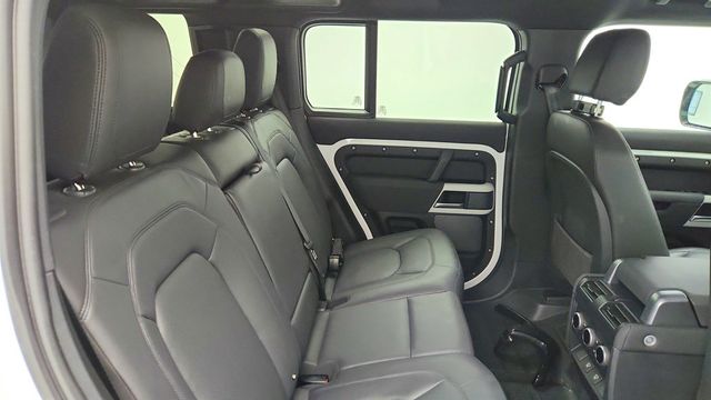 2023 Land Rover Defender 110 S AWD - 22971833 - 23