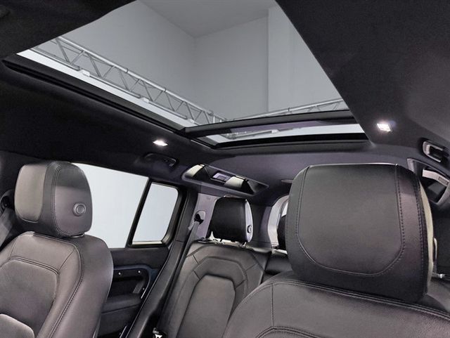 2023 Land Rover Defender 110 SE AWD - 23001525 - 18