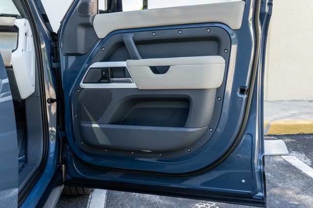 2023 Land Rover Defender 110 SE AWD - 22922991 - 35