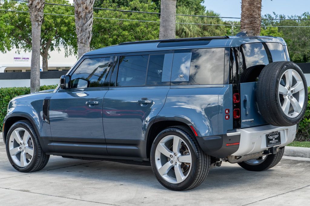 2023 Land Rover Defender 110 SE photo 4