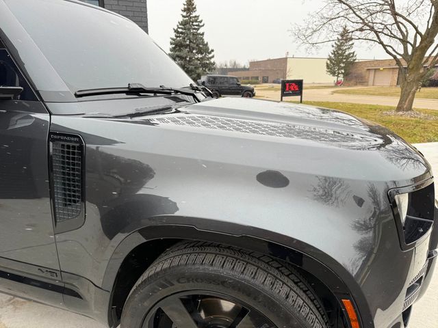 2023 Land Rover Defender 110 V8 AWD - 22931175 - 10