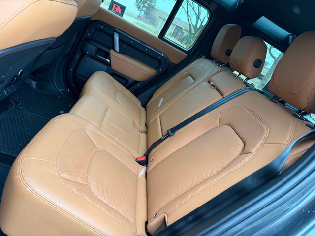 2023 Land Rover Defender 110 V8 AWD - 22931175 - 30