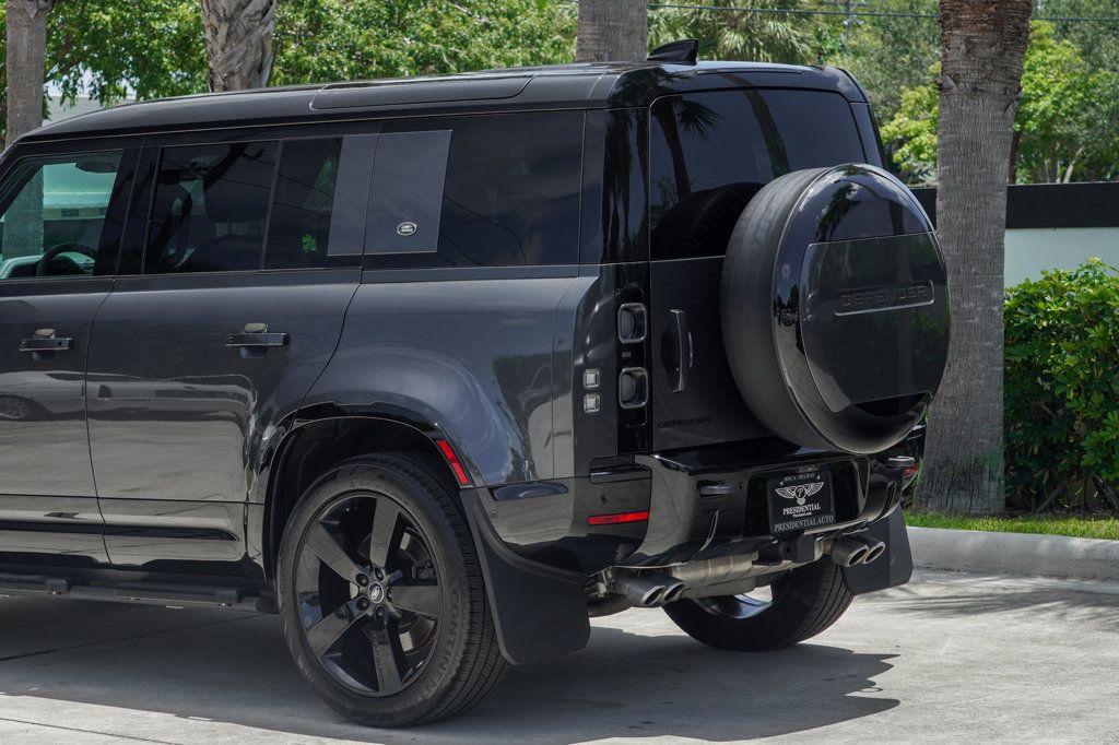 2023 Land Rover Defender 110 V8 photo 4