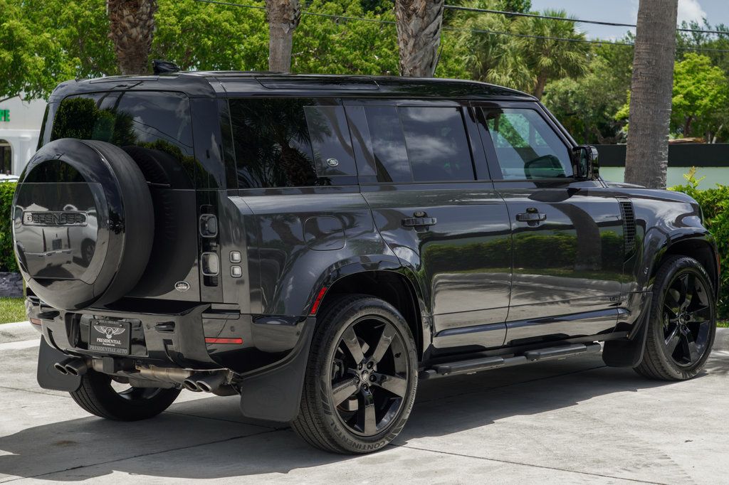 2023 Land Rover Defender 110 V8 photo 5
