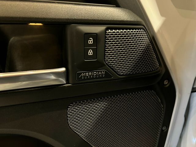 2023 Land Rover Defender 110/V8/AWD/PanoRoof/14WayHtd&CldSeats/360Cam/AdapCruise/NAV - 22919212 - 15