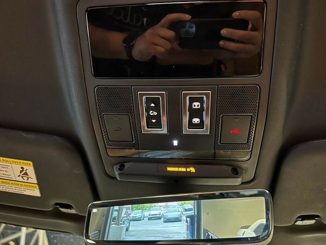 2023 Land Rover Defender 110/V8/AWD/PanoRoof/14WayHtd&CldSeats/360Cam/AdapCruise/NAV - 22919212 - 23