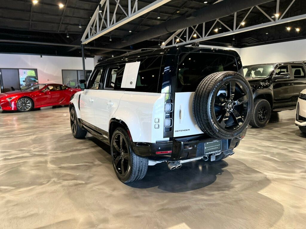 2023 Land Rover Defender 110 V8 photo 3