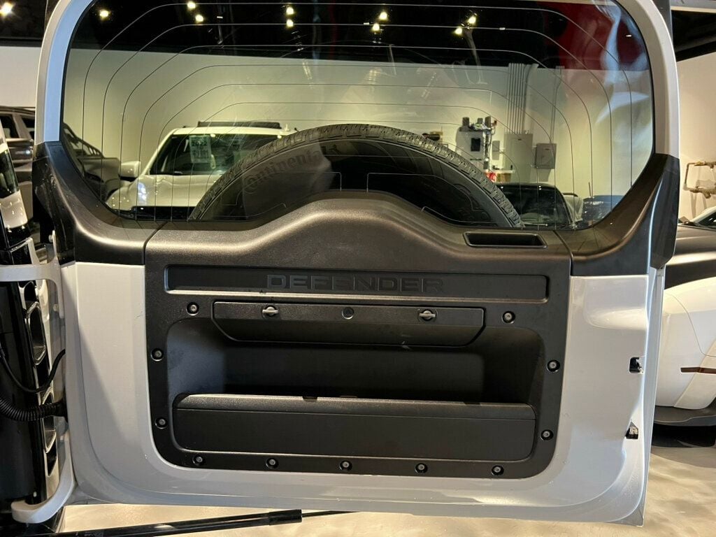 2023 Land Rover Defender 110/V8/AWD/PanoRoof/14WayHtd&CldSeats/360Cam/AdapCruise/NAV - 22919212 - 29