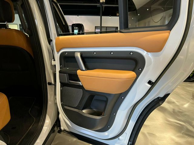 2023 Land Rover Defender 110/V8/AWD/PanoRoof/14WayHtd&CldSeats/360Cam/AdapCruise/NAV - 22919212 - 30