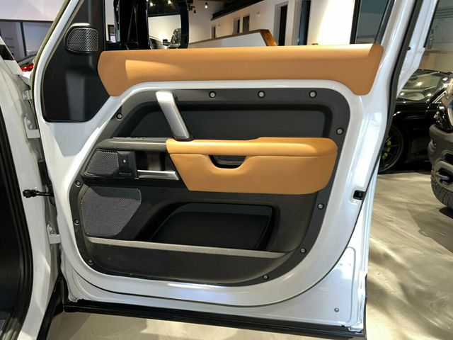 2023 Land Rover Defender 110/V8/AWD/PanoRoof/14WayHtd&CldSeats/360Cam/AdapCruise/NAV - 22919212 - 34